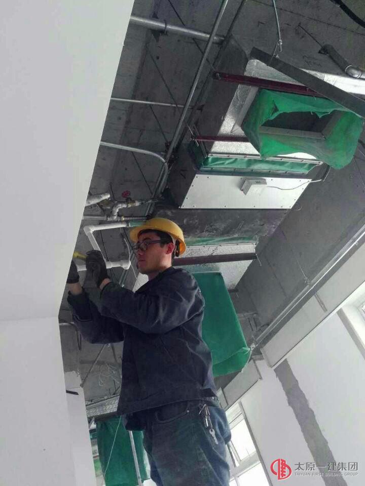 山医大二院综合住院楼项目接受院领导及各科室的考察